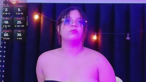 innocenthazel online show from 2, 11, 2025