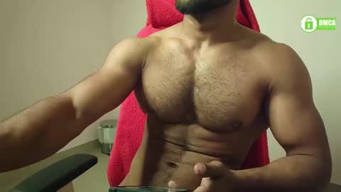 Snapshot of insanestud_miles chatting on 5, 2, 2025 Miles online show from 5, 2, 2025