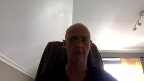 insignia20 online show from 25, 2, 2025