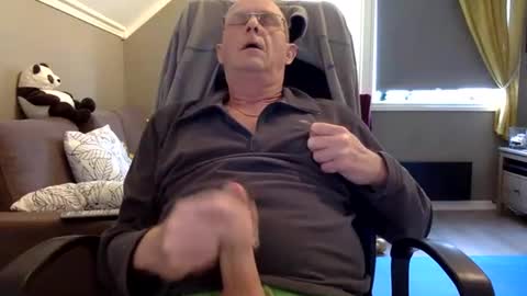 insignia20 online show from 4, 3, 2025