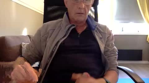 insignia20 online show from 23, 9, 2025