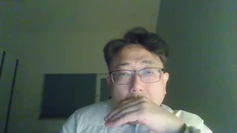 insuclee197641 online show from 5, 2, 2026