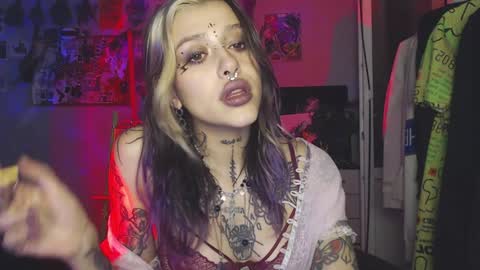 Insunnity666 online show from 9, 12, 2024