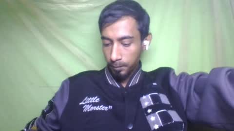 interne8famous online show from 8, 1, 2026