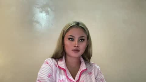 Snapshot of into_the_nightxxx chatting on 18, 7, 2026 KATH online show from 18, 7, 2026