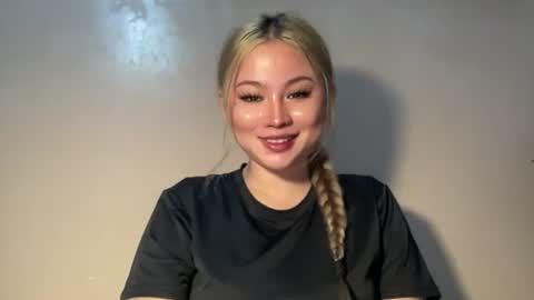 Snapshot of into_the_nightxxx chatting on 28, 7, 2026 KATH online show from 28, 7, 2026
