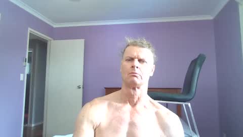 Snapshot of inxs2much chatting on 2, 3, 2025 inxs2much online show from 2, 3, 2025