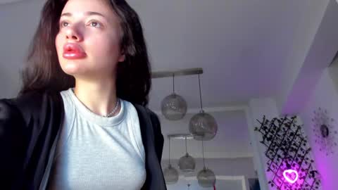 Snapshot of irenevon chatting on 9, 2, 2025 Ir s room online show from 9, 2, 2025