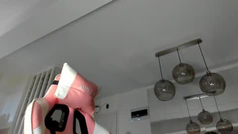 Snapshot of irenevon chatting on 8, 10, 2025 Ir s room online show from 8, 10, 2025