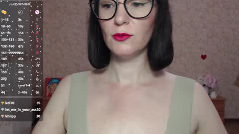 Snapshot of irenlarasani chatting on 5, 12, 2024 IrenLarasani online show from 5, 12, 2024