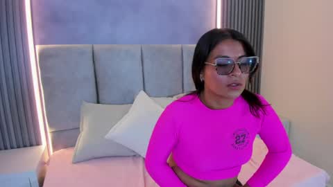 Snapshot of irina_aura chatting on 15, 5, 2026 Iirina online show from 15, 5, 2026