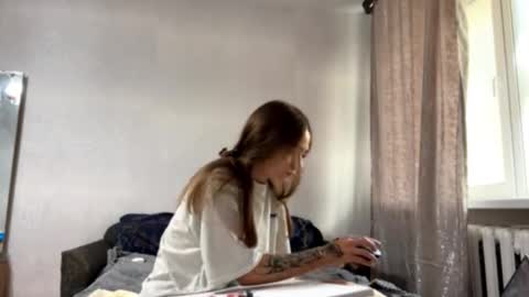 Evie online show from 9, 9, 2025