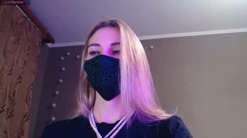 Snapshot of iris_lave chatting on 1, 11, 2025 Lily online show from 1, 11, 2025