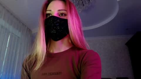 Snapshot of iris_lave chatting on 14, 6, 2026 Lily online show from 14, 6, 2026