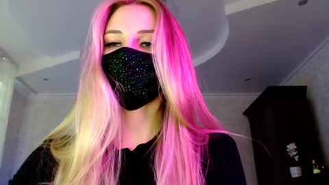 Snapshot of iris_lave chatting on 21, 7, 2026 Lily online show from 21, 7, 2026