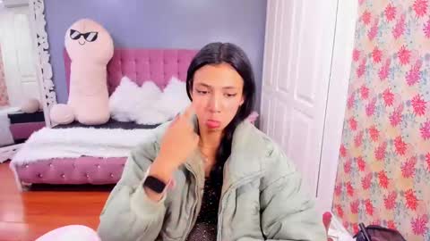 Iris online show from 3, 12, 2024