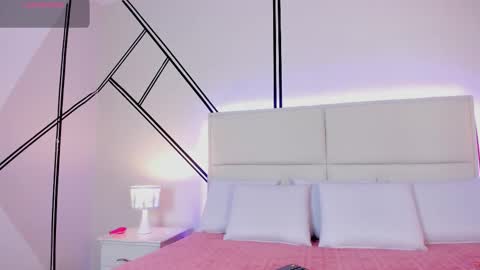 Iris online show from 24, 3, 2026