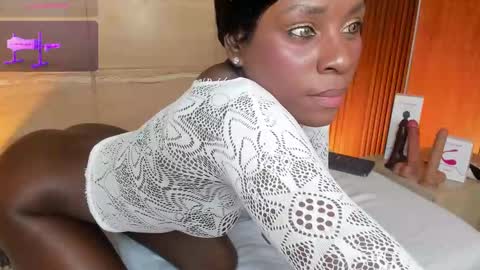 Snapshot of iris_violeta chatting on 12, 3, 2025 Iris online show from 12, 3, 2025