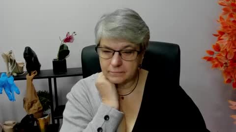 I R I S online show from 13, 12, 2024