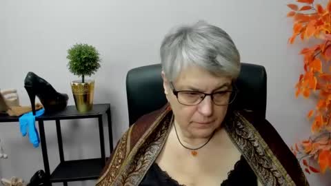 I R I S online show from 31, 12, 2024