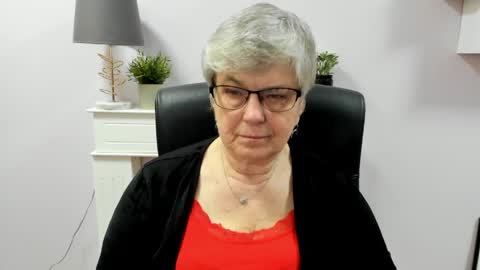 Snapshot of iris_xdesire chatting on 24, 4, 2026 I R I S online show from 24, 4, 2026