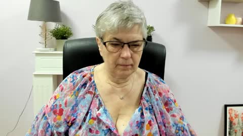 Snapshot of iris_xdesire chatting on 25, 5, 2026 I R I S online show from 25, 5, 2026