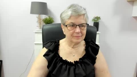 Snapshot of iris_xdesire chatting on 29, 5, 2026 I R I S online show from 29, 5, 2026