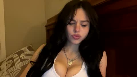Snapshot of irisbabyyyyyyy chatting on 25, 4, 2026 irisbabyyyyyyy online show from 25, 4, 2026