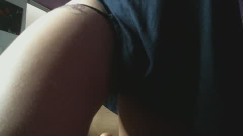 Snapshot of irisbell_ chatting on 18, 1, 2025 Camilla online show from 18, 1, 2025