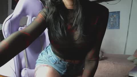 Snapshot of irisbell_ chatting on 29, 9, 2025 Camilla online show from 29, 9, 2025