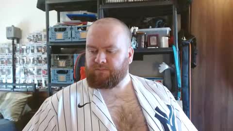 Snapshot of irishdaddy24 chatting on 20, 2, 2026 twitter theirishman205 online show from 20, 2, 2026