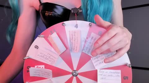 Snapshot of irisice chatting on 15, 12, 2024 Miss Iris Fansly Miss Iris new inst. online show from 15, 12, 2024