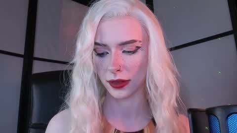 Snapshot of irisice chatting on 6, 1, 2025 Miss Iris Fansly Miss Iris new inst. online show from 6, 1, 2025