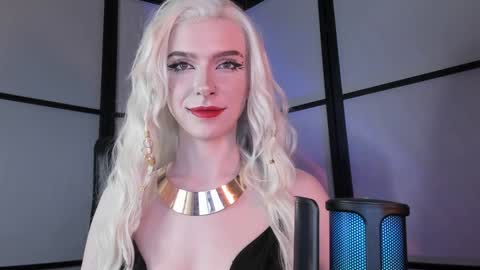 Snapshot of irisice chatting on 6, 1, 2025 Miss Iris Fansly Miss Iris new inst. online show from 6, 1, 2025