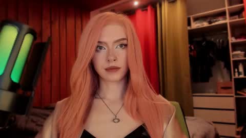 Snapshot of irisice chatting on 5, 3, 2025 Miss Iris Fansly Miss Iris new inst. online show from 5, 3, 2025