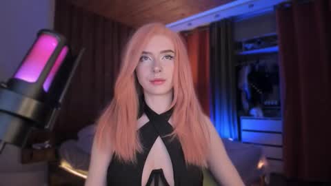 Snapshot of irisice chatting on 25, 11, 2025 Miss Iris Fansly Miss Iris new inst. online show from 25, 11, 2025