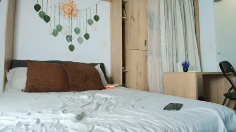 Snapshot of irisrossee_ chatting on 28, 5, 2026 Iris Rosse online show from 28, 5, 2026