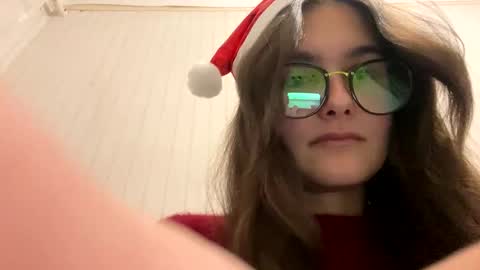 Snapshot of irisss31 chatting on 14, 12, 2024 irisss31 online show from 14, 12, 2024
