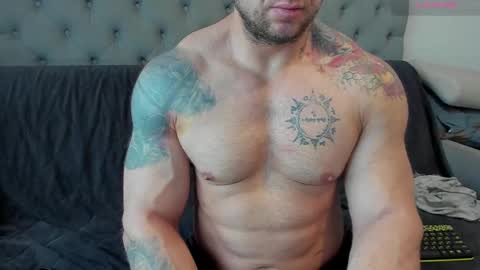Snapshot of ironhulk22 chatting on 6, 3, 2025 ironhulk22 online show from 6, 3, 2025