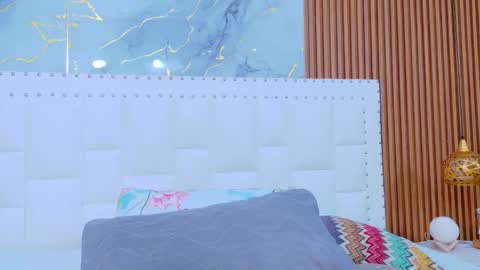 Sandy  online show from 17, 11, 2025