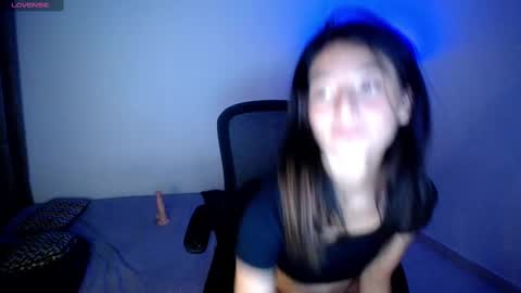 Snapshot of isa_babysweet chatting on 6, 1, 2025 isa_babysweet online show from 6, 1, 2025