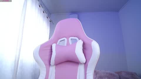 Isabella  online show from 21, 2, 2025