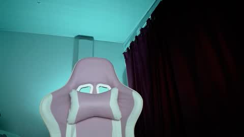 Isabella  online show from 2, 10, 2025