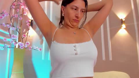 Isabella online show from 9, 11, 2025