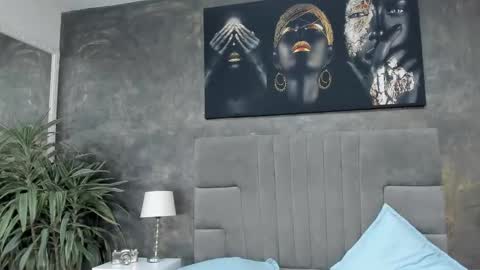 Isa Lancaster online show from 23, 11, 2025