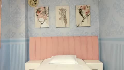 Snapshot of isa_little4u chatting on 21, 1, 2025 online show from 21, 1, 2025