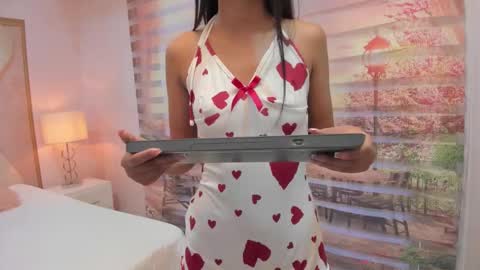 Snapshot of isa_little4u chatting on 5, 10, 2025 online show from 5, 10, 2025