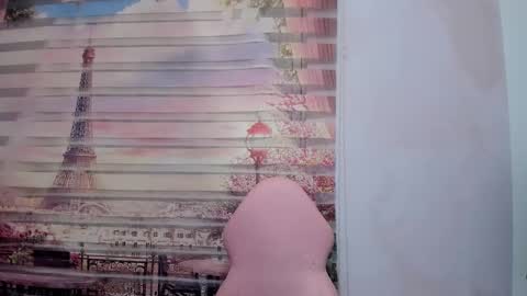    online show from 18, 10, 2025