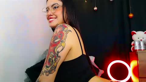 Snapshot of isa_maiden_ chatting on 30, 12, 2024       online show from 30, 12, 2024