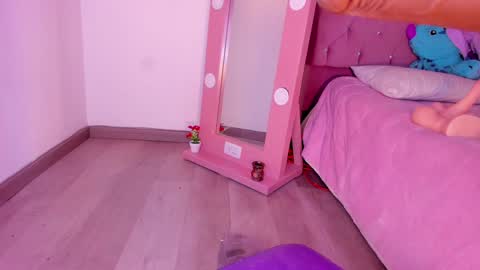 ....  Connection time 900 pm to 500 amRest days Wednesday and Saturday online show from 7, 2, 2025